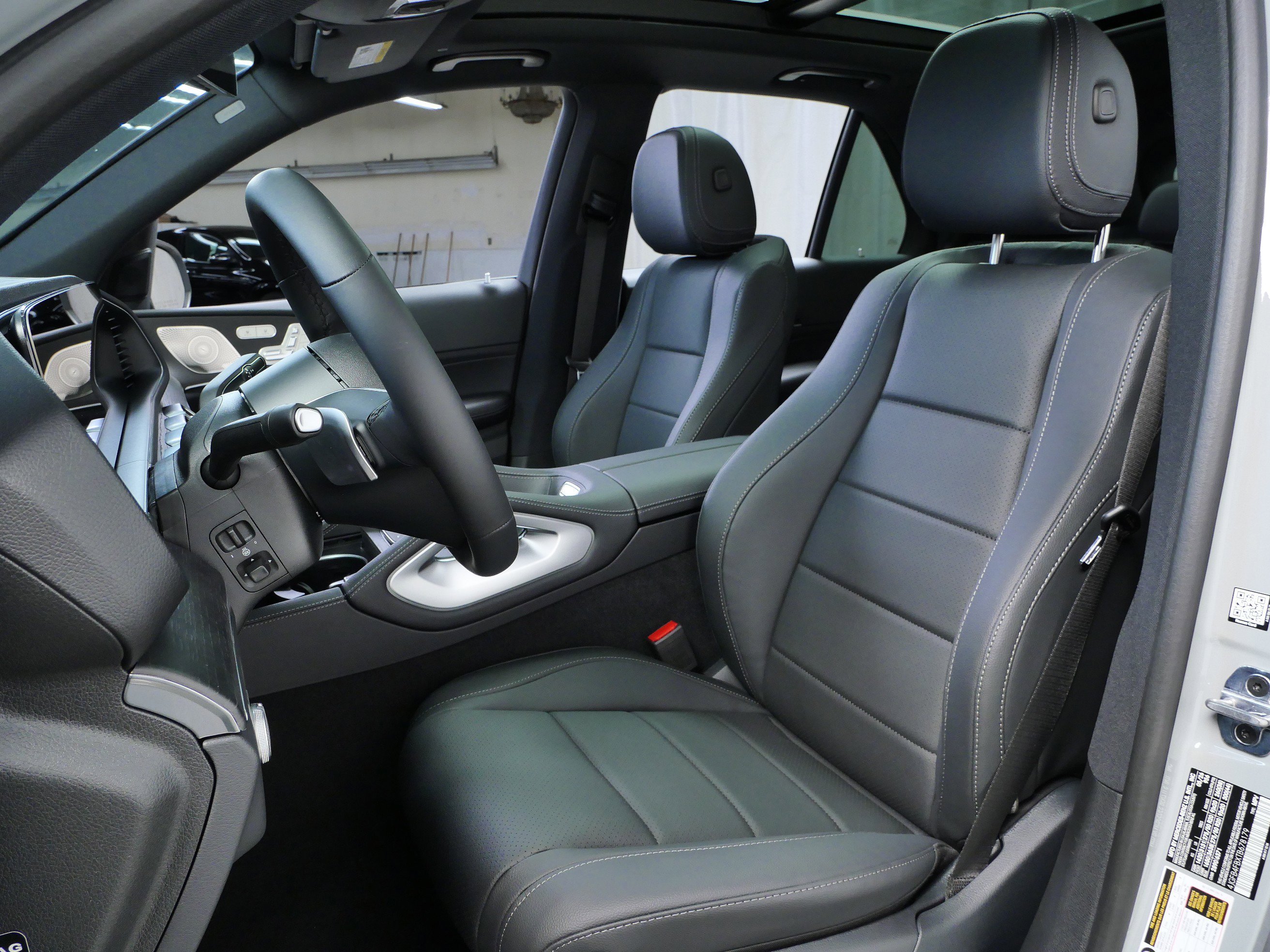 New 2026 MANUFAKTUR Alpine Grey Mercedes-Benz GLE 350 image 2