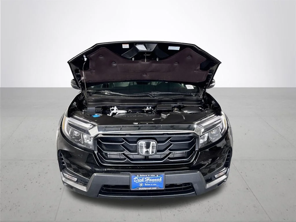 Used 2023 Black Honda RTL image 22