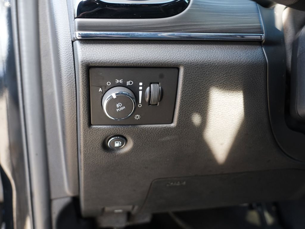 Used 2021 Black Jeep Limited image 17