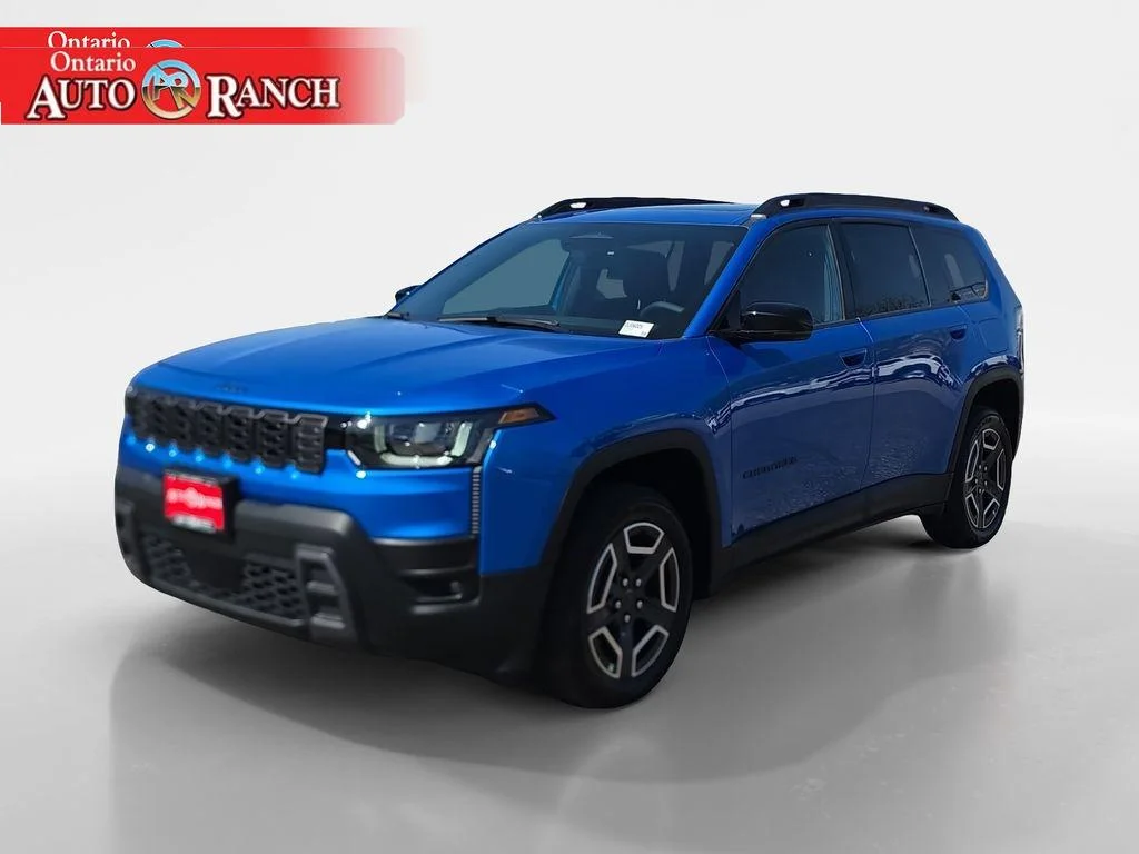 New 2026 Hydro Blue Pearl-Coat Exterior Paint Jeep Limited image 7