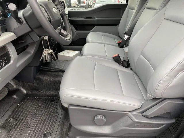 New 2025 Oxford White Ford F-600® XL image 11