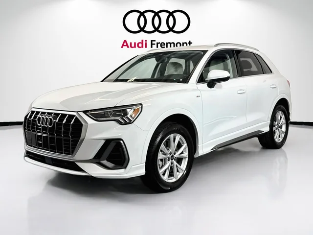 2025 Audi Q3 S line Premium