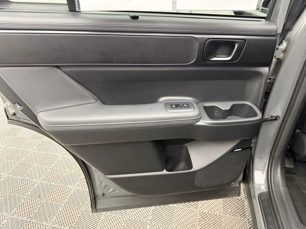 Used 2025 Gray Hyundai Calligraphy image 40