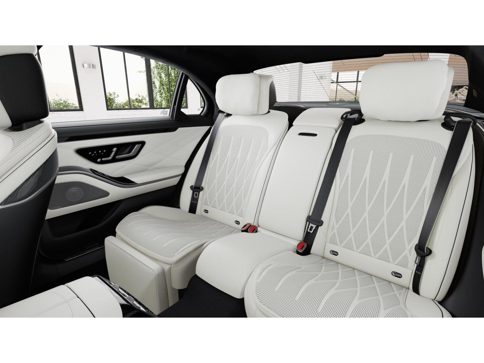 New 2026 MANUFAKTUR Graphite Grey Magno Mercedes-Benz S 63 E AMG® image 5