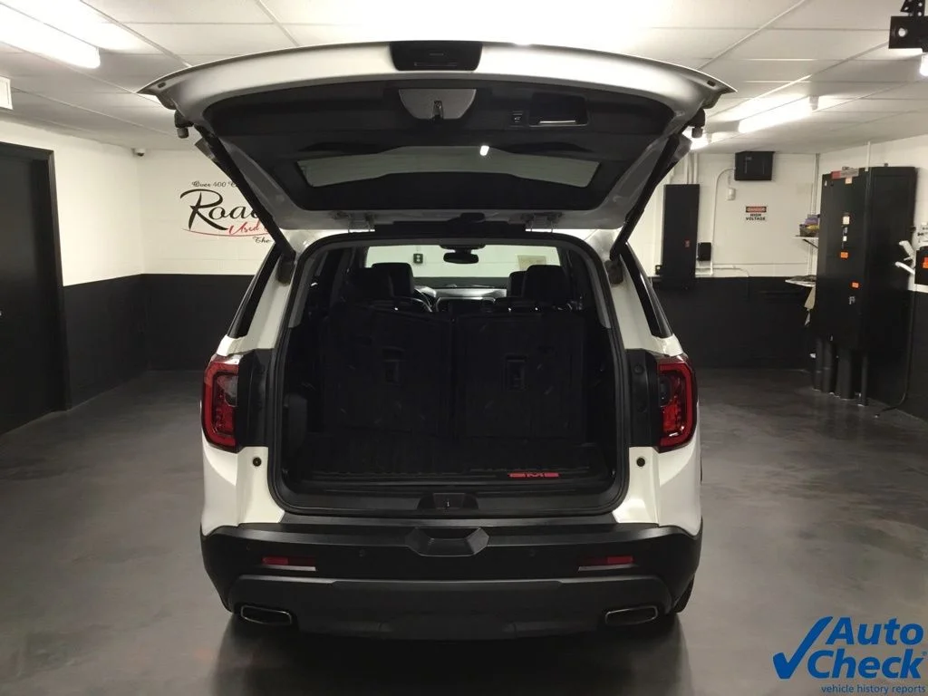 Used 2022 White GMC AT4 image 12