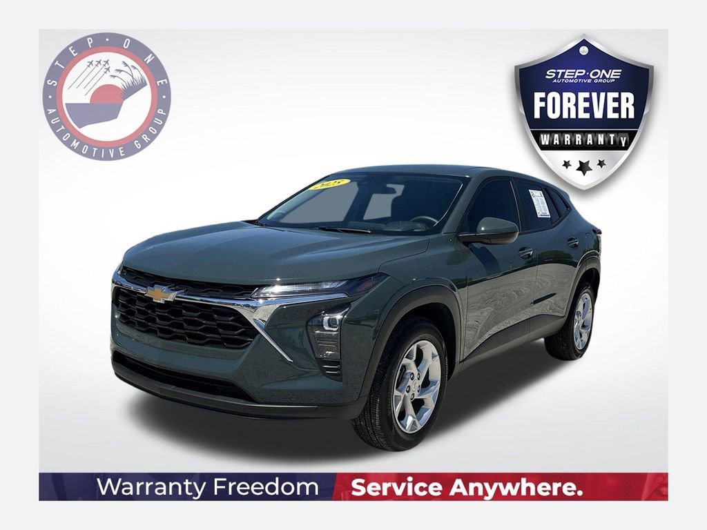 2025 Chevrolet Trax LS