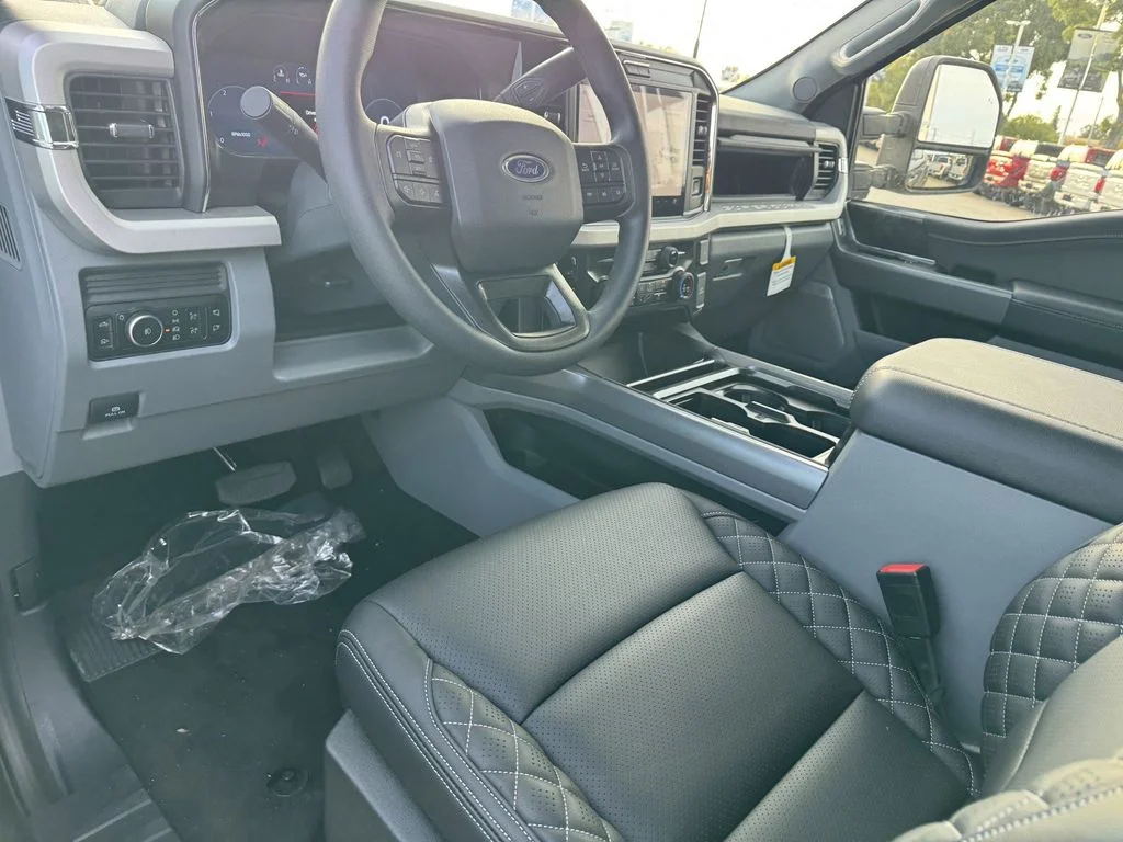 New 2026 Carbonized Gray Metallic Ford F-350® XLT image 15