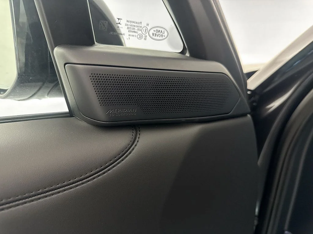 New 2026 Carpathian Grey Land Rover SE image 19