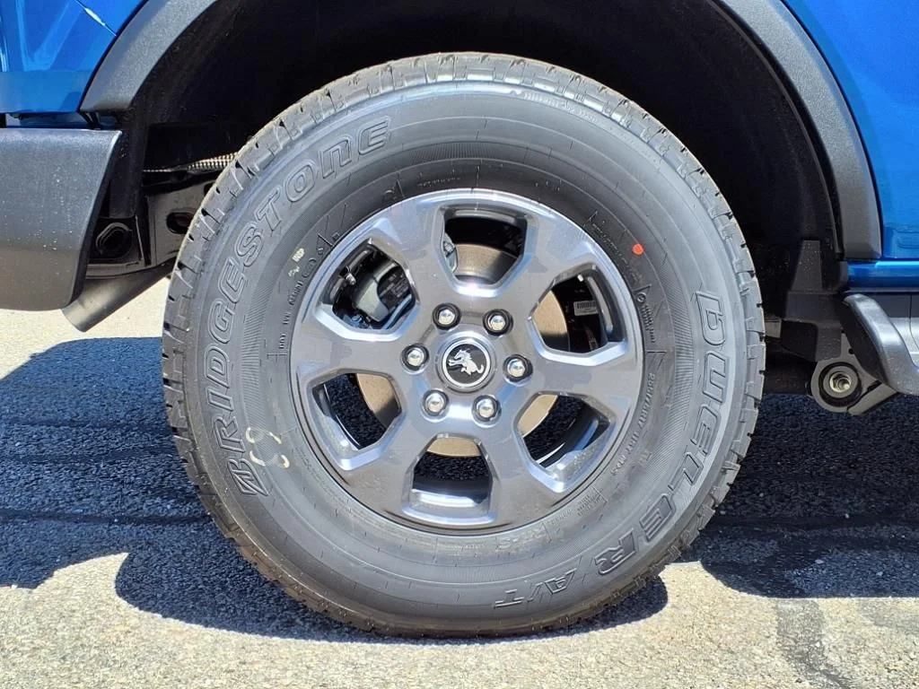 Used 2025 Blue Ford Big Bend image 4