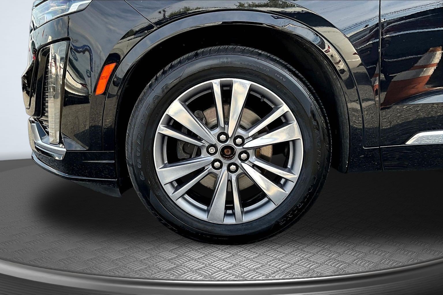 Used 2020 Black Cadillac Premium Luxury image 30