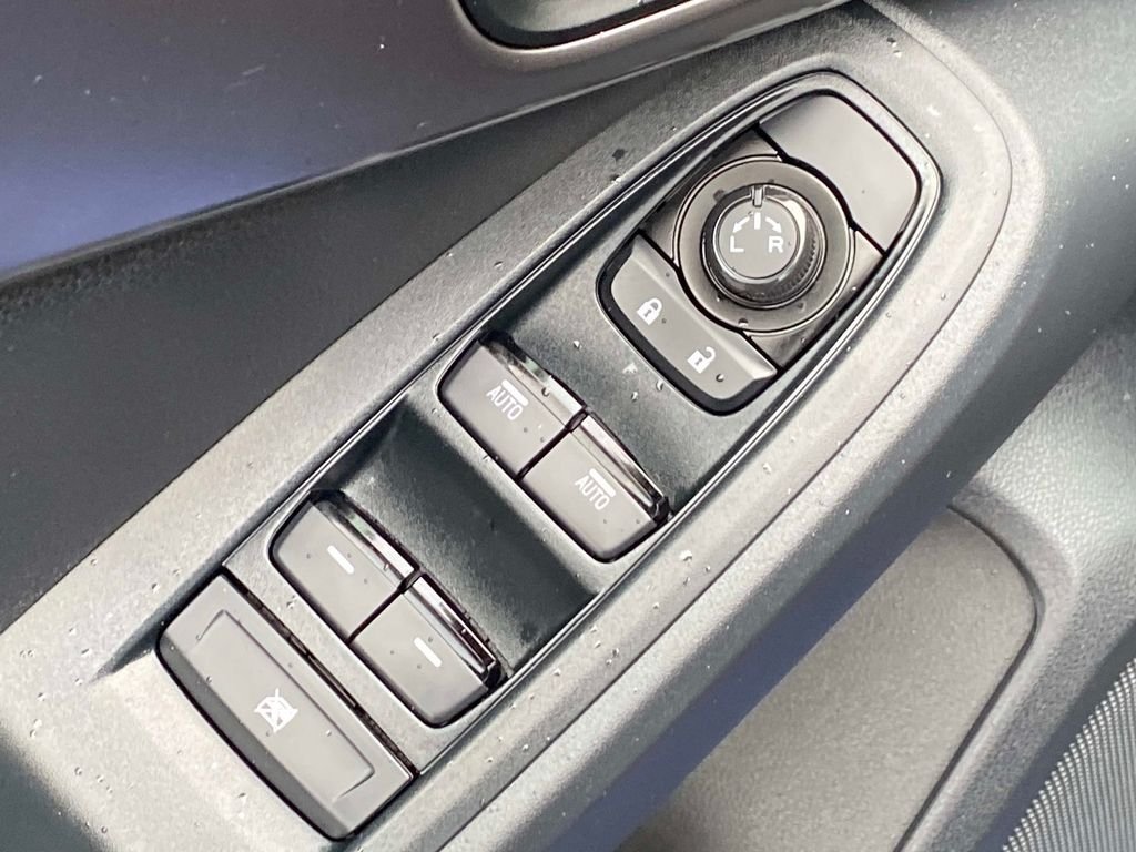 Used 2024 Blue Subaru Base image 31