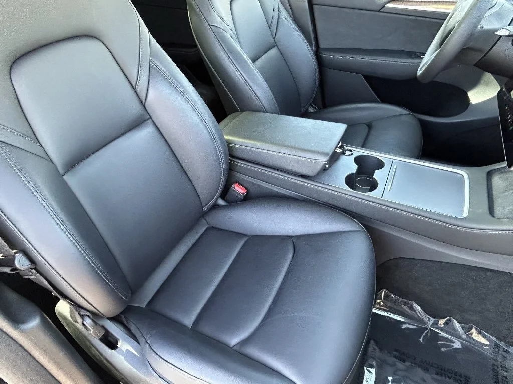 Used 2023 Solid Black Tesla Standard Range image 10