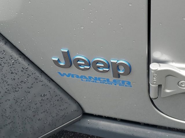 Used 2021 Silver Jeep Unlimited Rubicon 4xe image 28