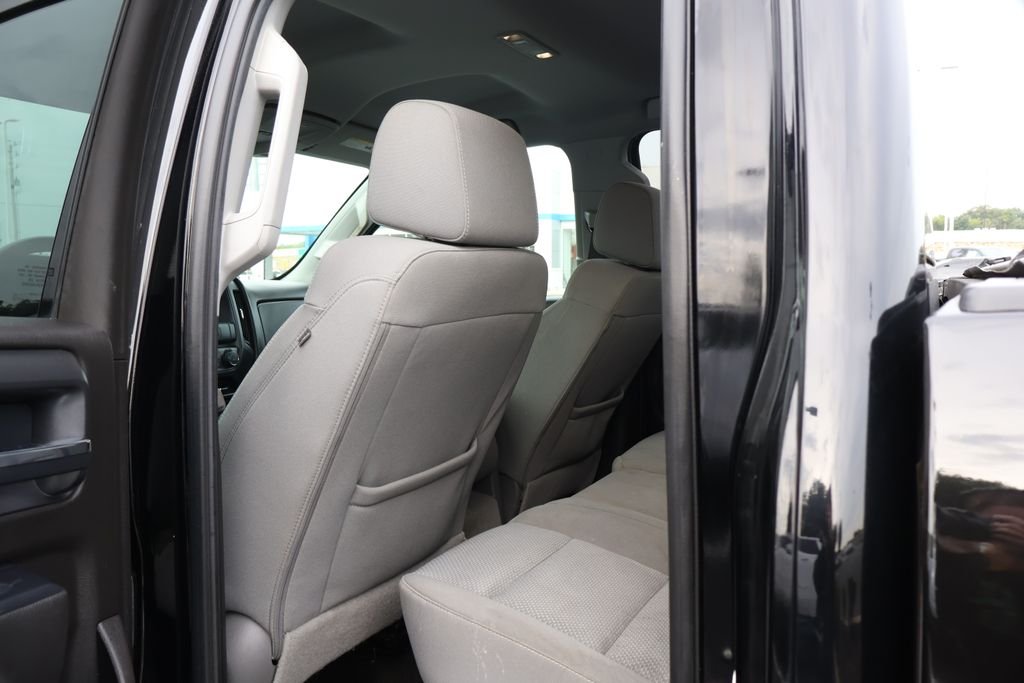 Used 2018 BLACK Chevrolet Custom image 32