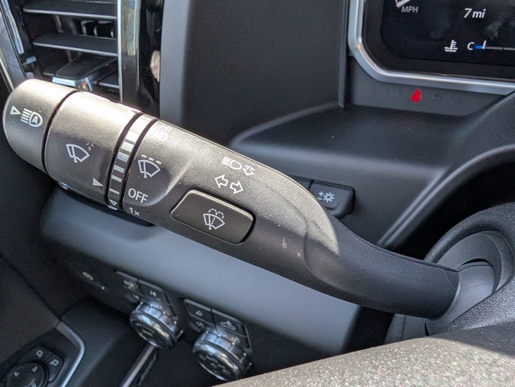 2026 GMC Sierra 3500HD Denali - Photo 17