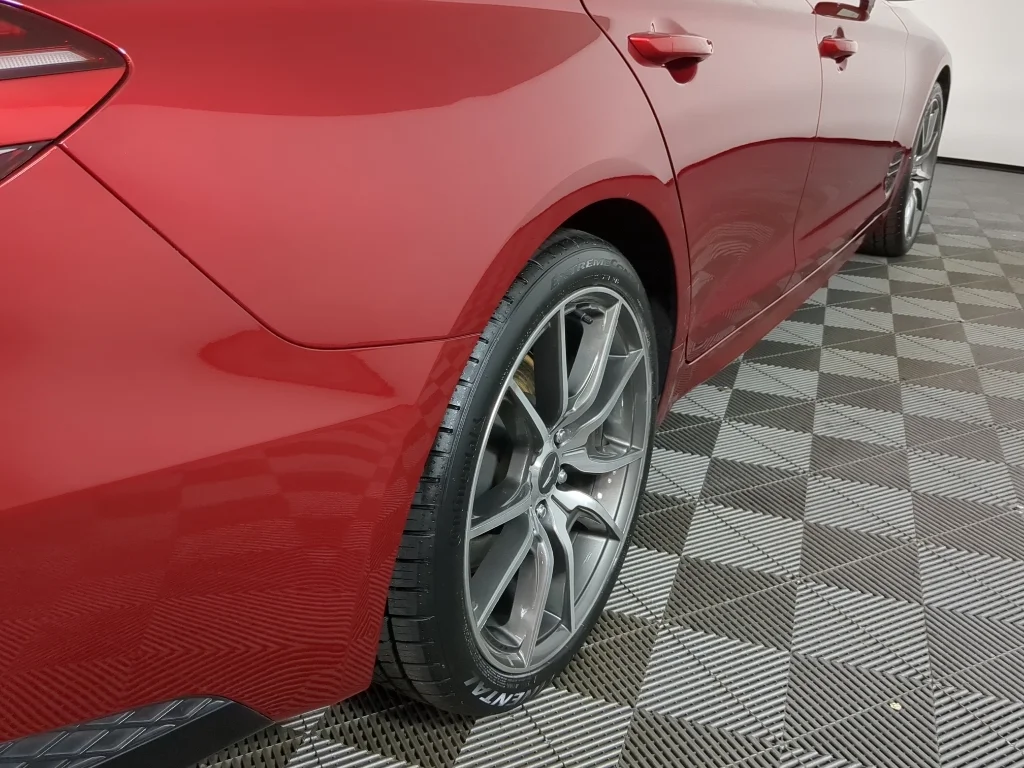 Used 2022 Red Genesis 2.0T image 8