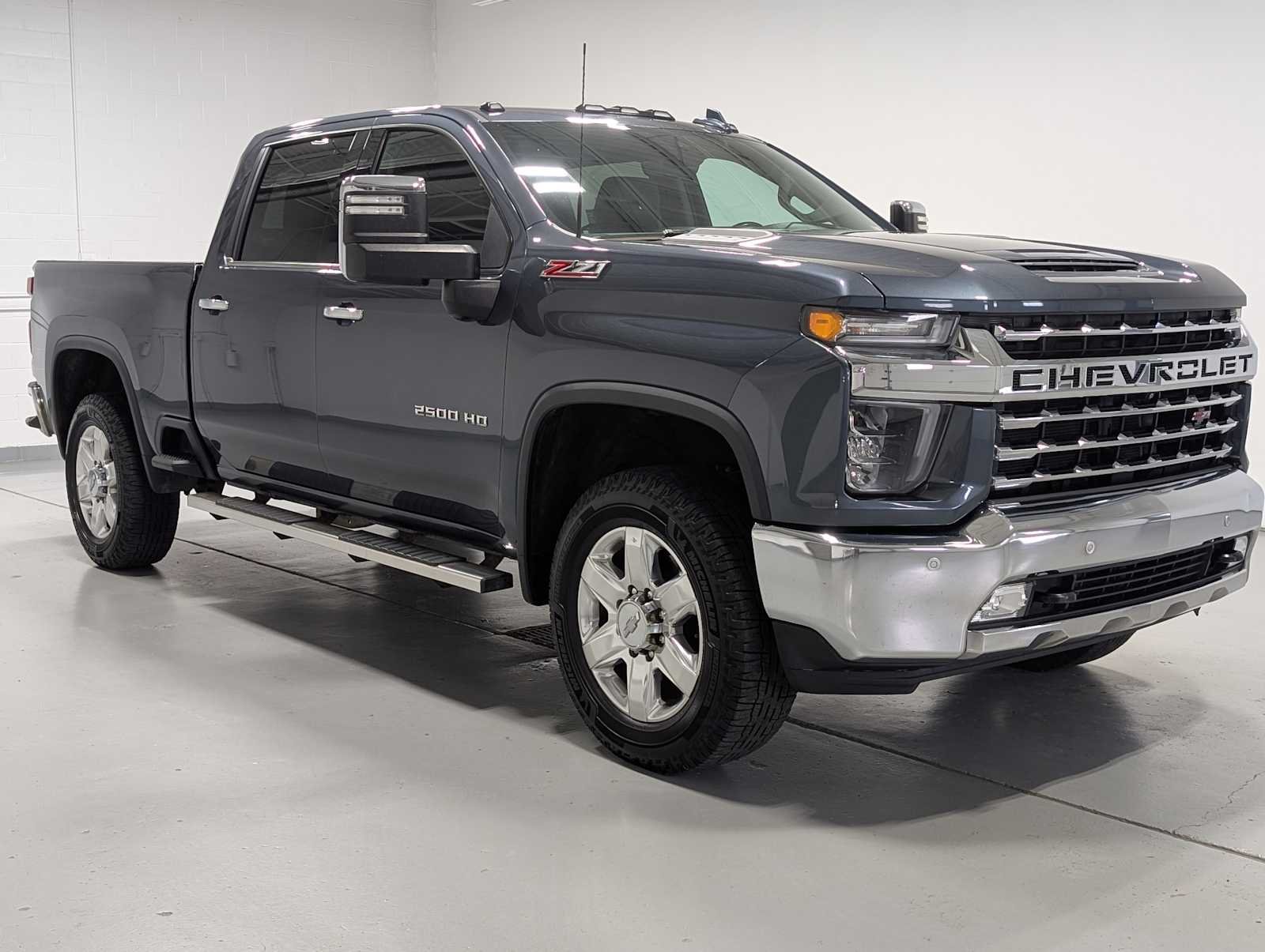 Used 2020 Shadow Gray Metallic Chevrolet LTZ image 6