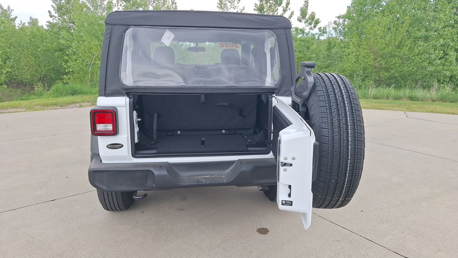 New 2026 Bright White Clear-Coat Exterior Paint Jeep Sport image 13