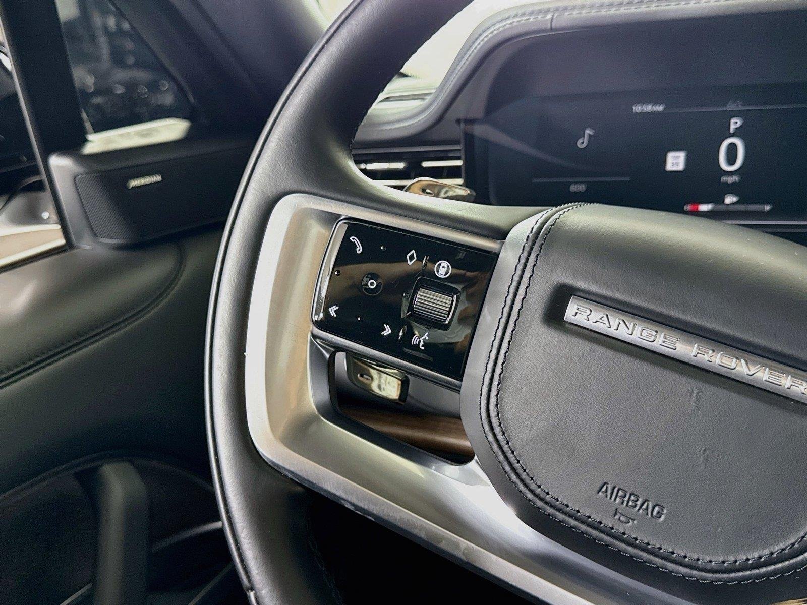 Used 2024 Fuji White Land Rover SE | Blackout Pkg | 360 Camera | Heated/Vented Seats image 23