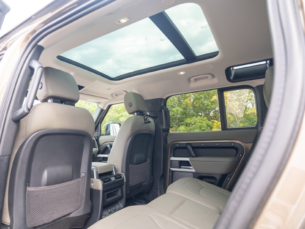 Used 2024 Beige Land Rover S image 35
