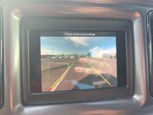 Used 2019 Pitch Black Clearcoat Dodge SXT image 18