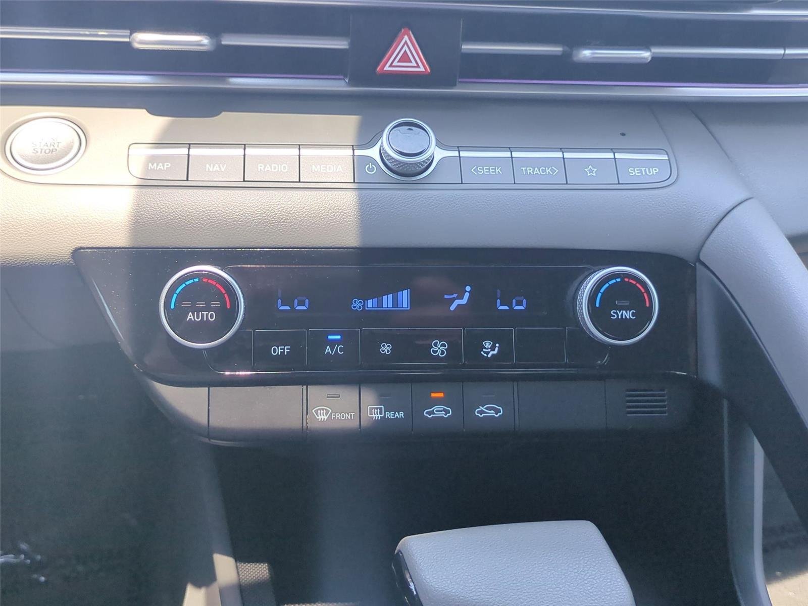 Used 2024 Ecotronic Gray Hyundai SEL image 39