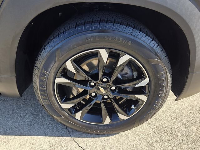 Used 2022 Black Metallic CHEVROLET LT image 16