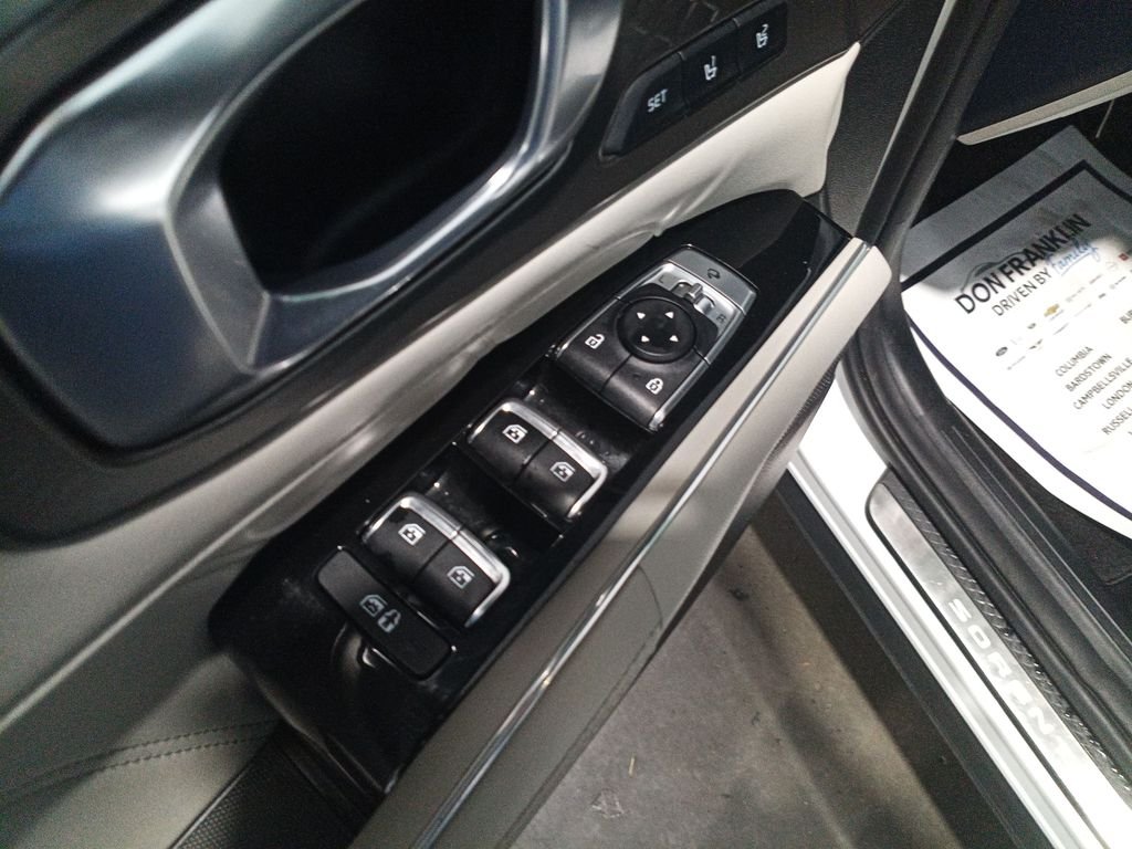 Used 2022 White Kia SX Prestige image 11