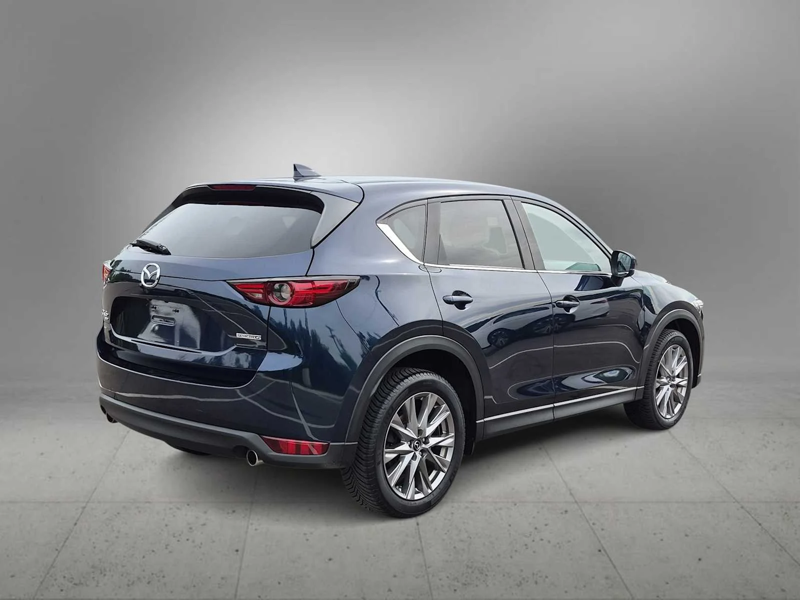 Used 2020 Deep Crystal Blue Mica Mazda Grand Touring image 8