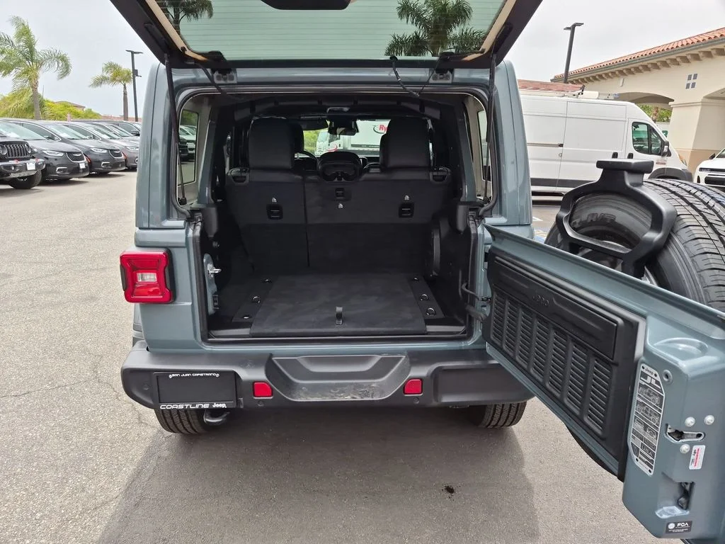 New 2026 Anvil Clear-Coat Exterior Paint Jeep Sahara image 24