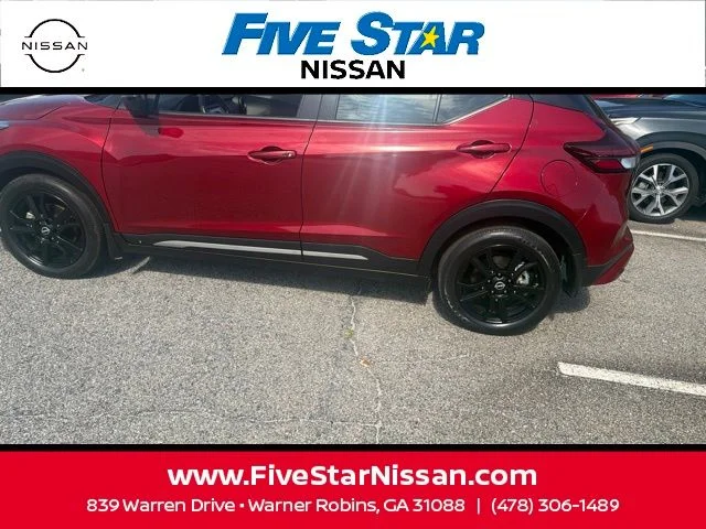 Used 2023 Red Nissan SR image 15