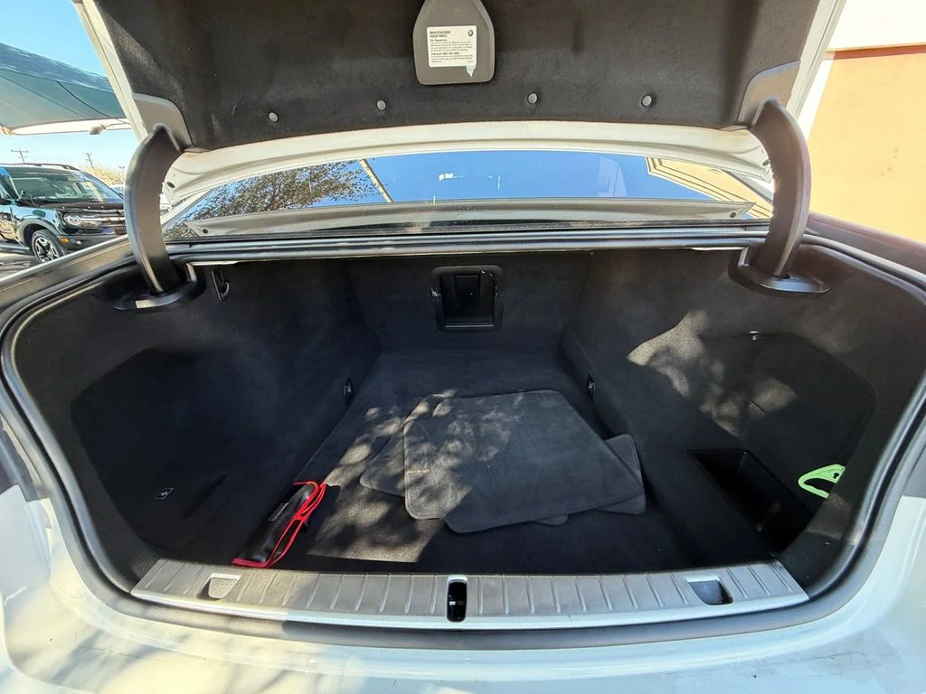 Used 2022 White BMW 740i image 19