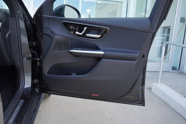 New 2026 Graphite Grey Metallic Mercedes-Benz GLC 300 image 44