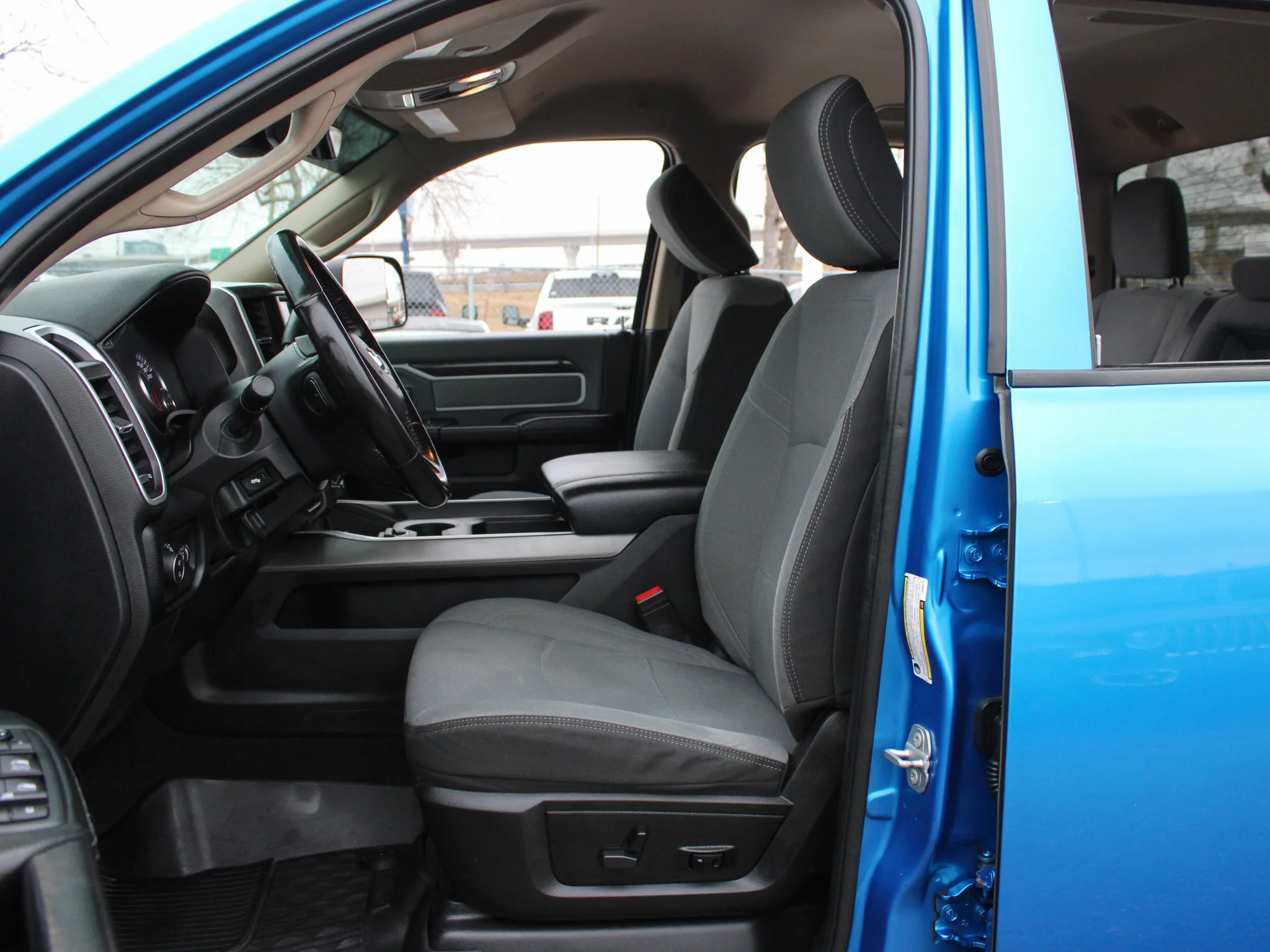 Used 2020 Blue RAM Big Horn *5th Wheel & Gooseneck | Apple CarPlay | Alpine | Cummins | Heated Seats image 3