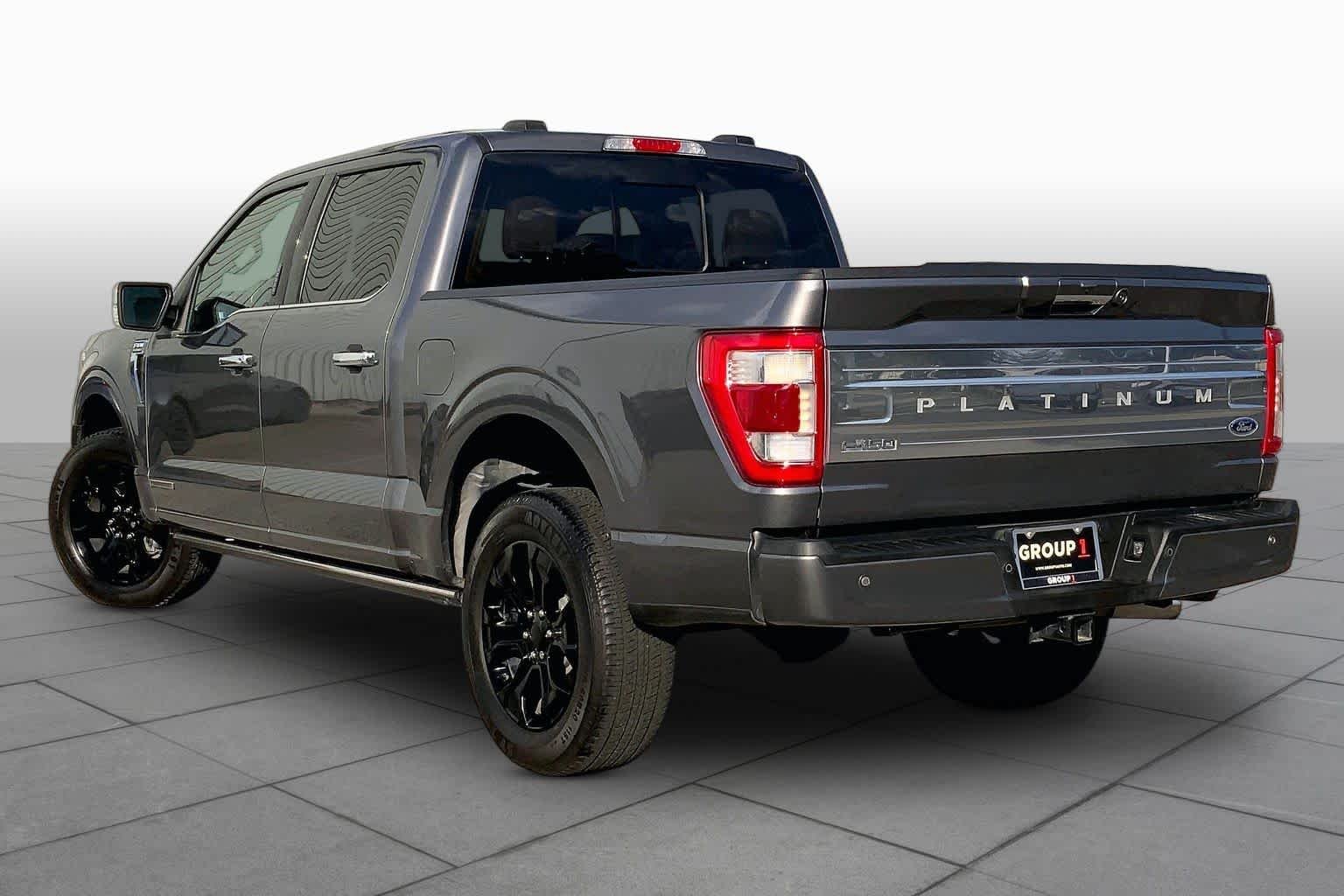 Used 2022 Carbonized Gray Metallic Ford Platinum image 11