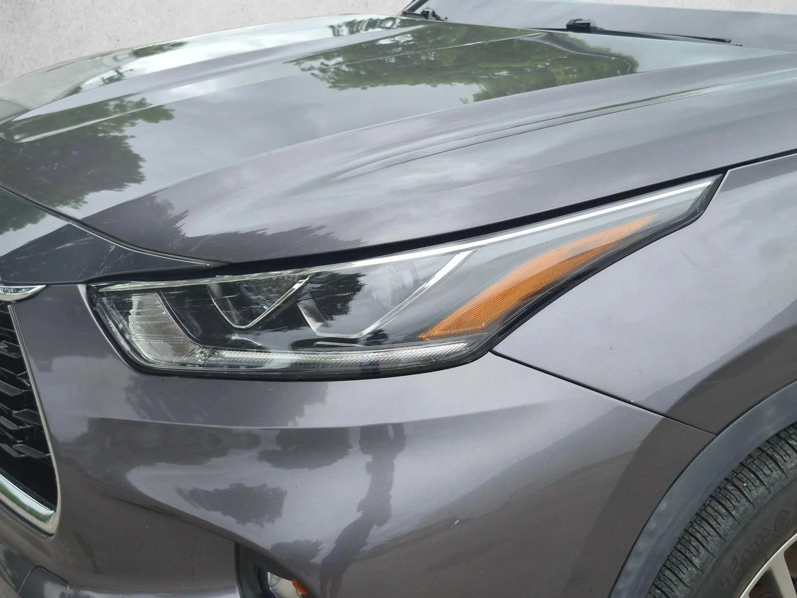 Used 2021 Magnetic Gray Metallic Toyota Platinum image 5