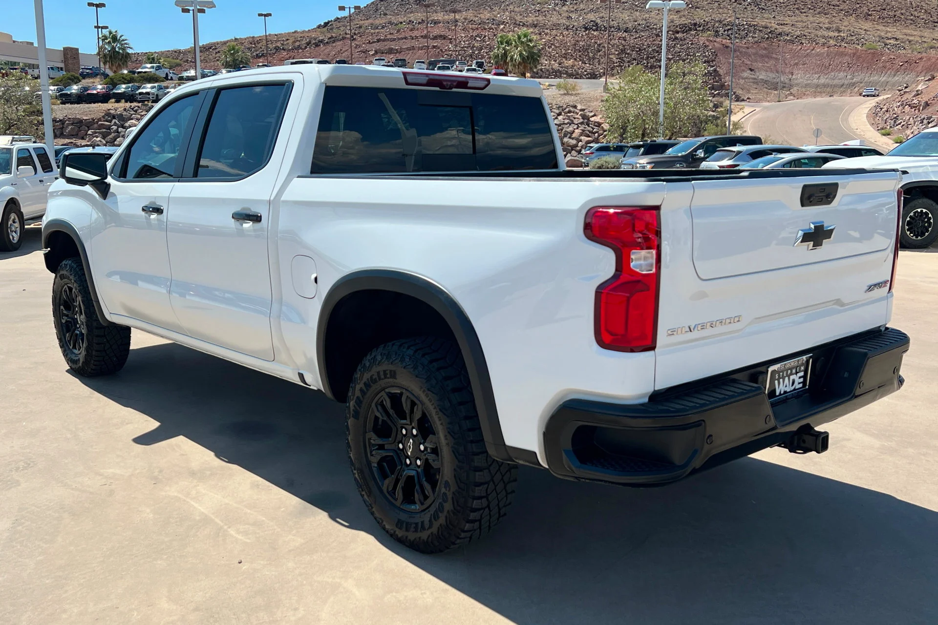 Used 2024 Summit White Chevrolet ZR2 image 3