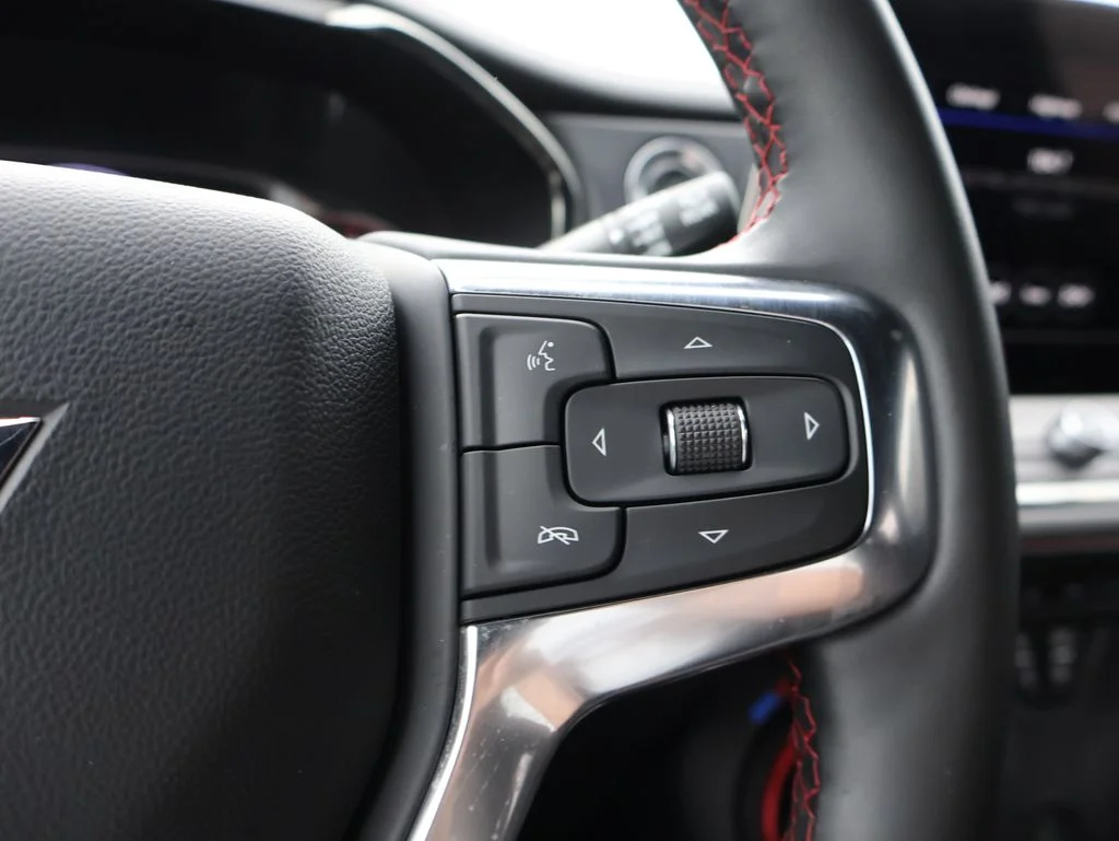 Used 2025 Black Chevrolet RS image 28
