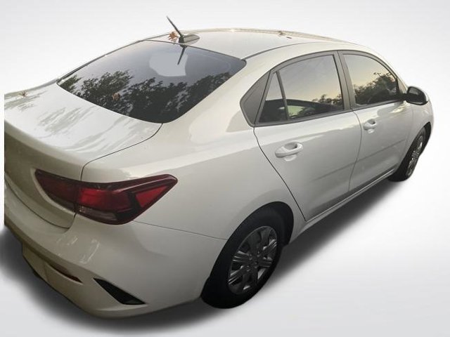 Used 2022 Clear White Kia S image 10
