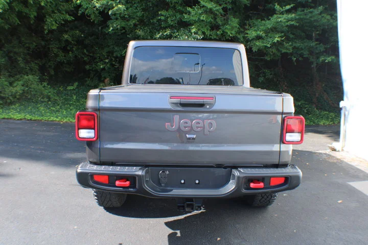 Used 2022 Granite Crystal Metallic Clearcoat Jeep Rubicon image 14