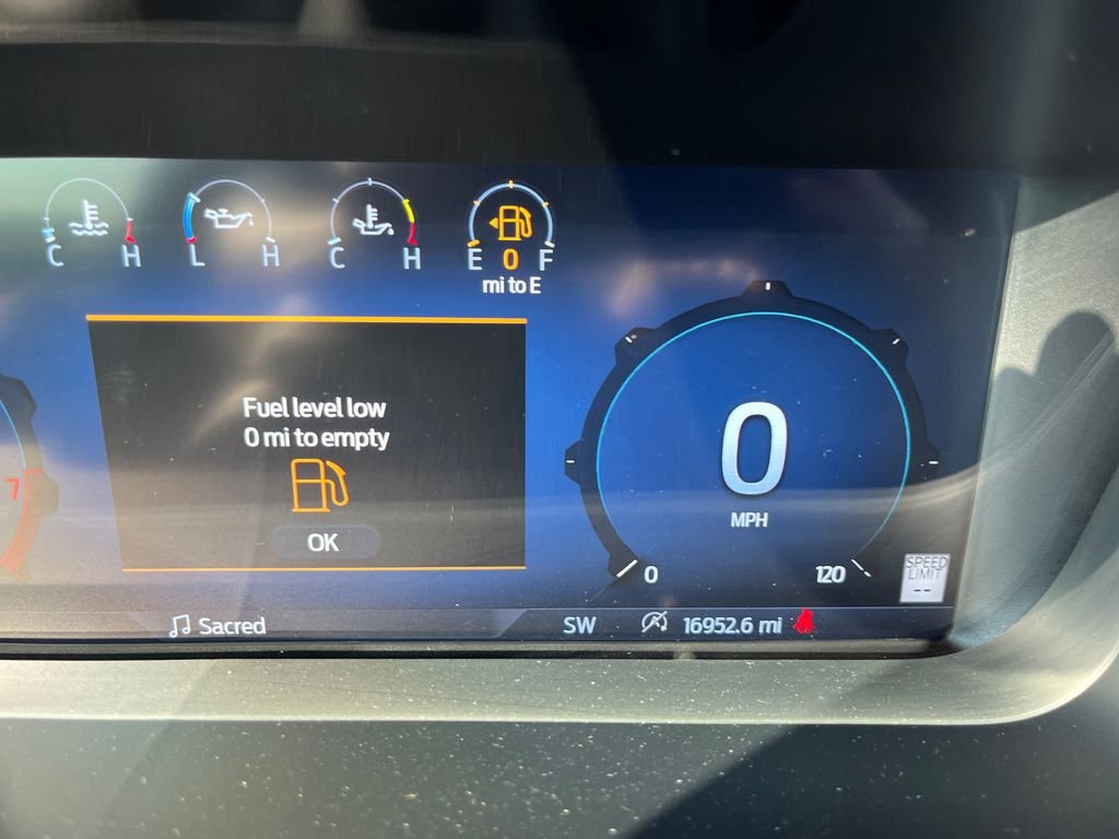 Used 2025 White Ford Lariat image 17
