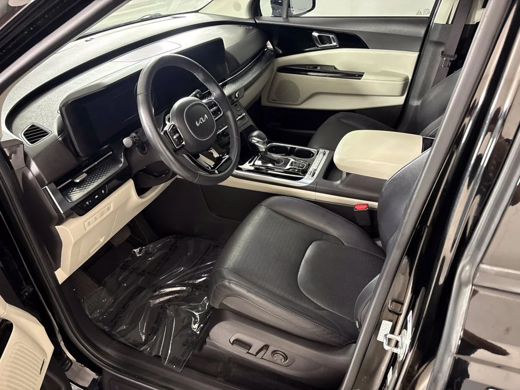 Used 2024 Black Kia SX Prestige image 31