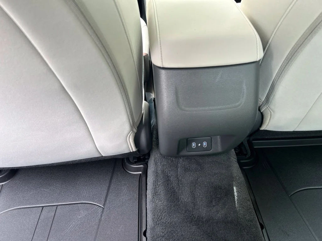Certified Used 2026 White Hyundai SE image 29