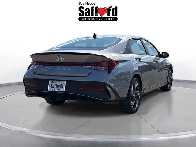 Used 2025  Hyundai SEL Sport image 8