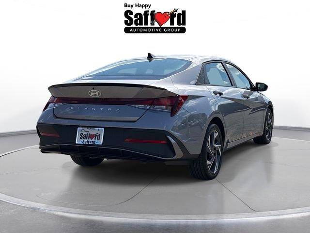 Used 2025  Hyundai SEL Sport image 8