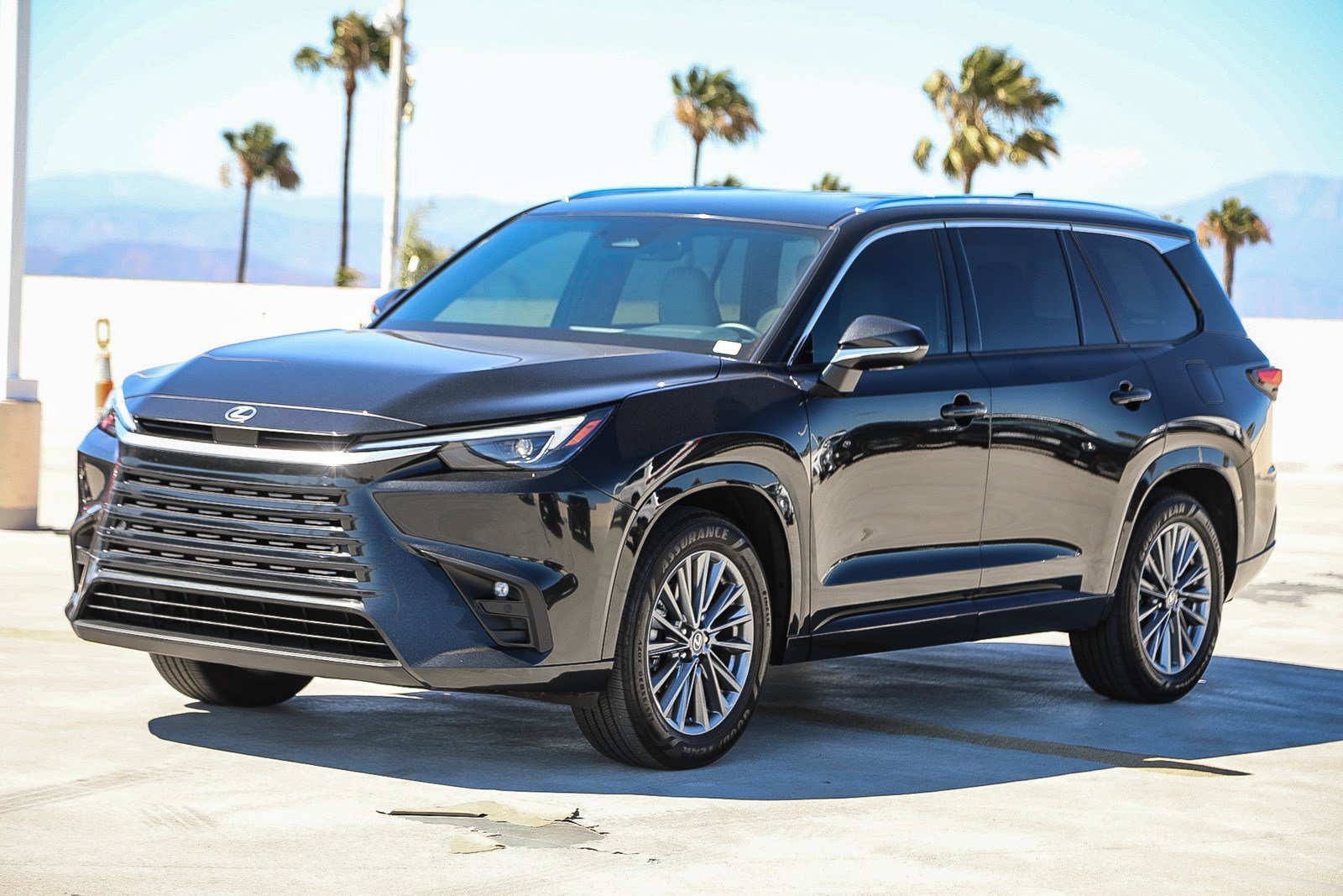 Certified Used 2025 Caviar Lexus 350 image 3