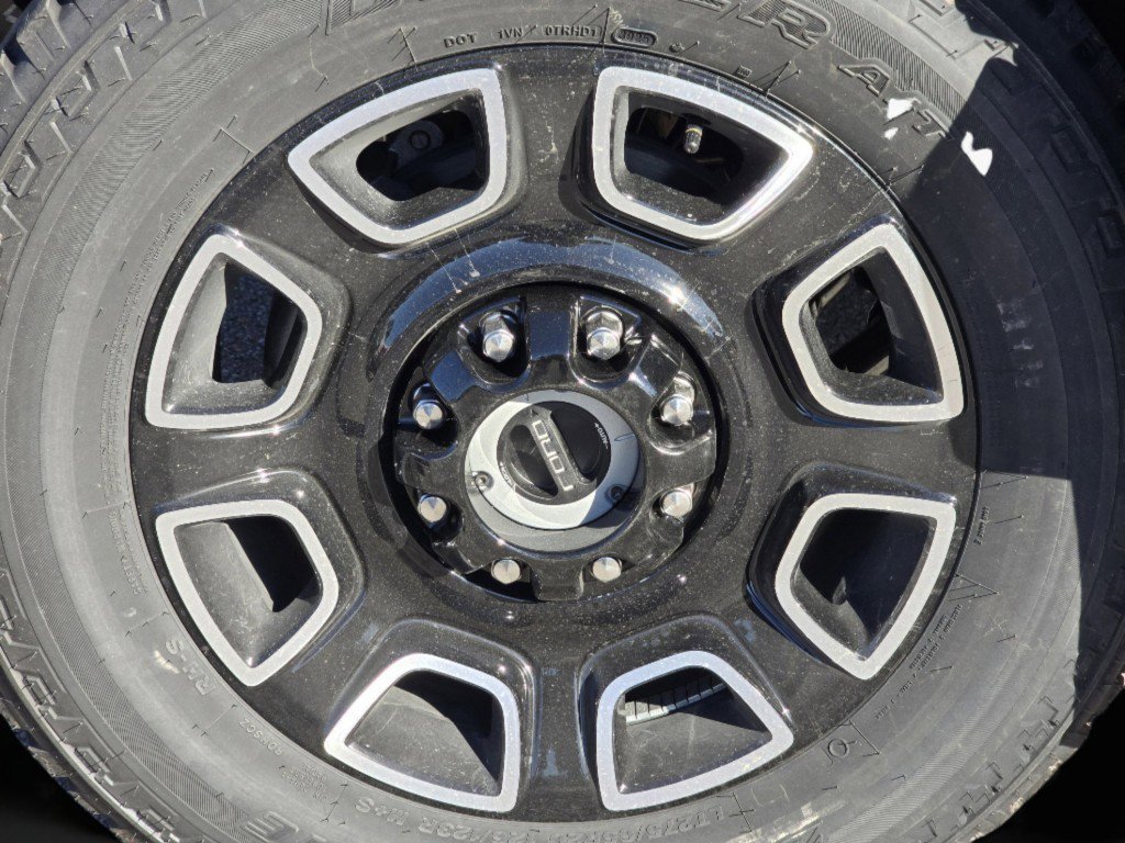 New 2026 Agate Black Metallic Ford Platinum image 33