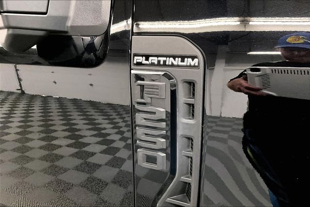 2026 Ford F-250 Super Duty Platinum - Photo 39