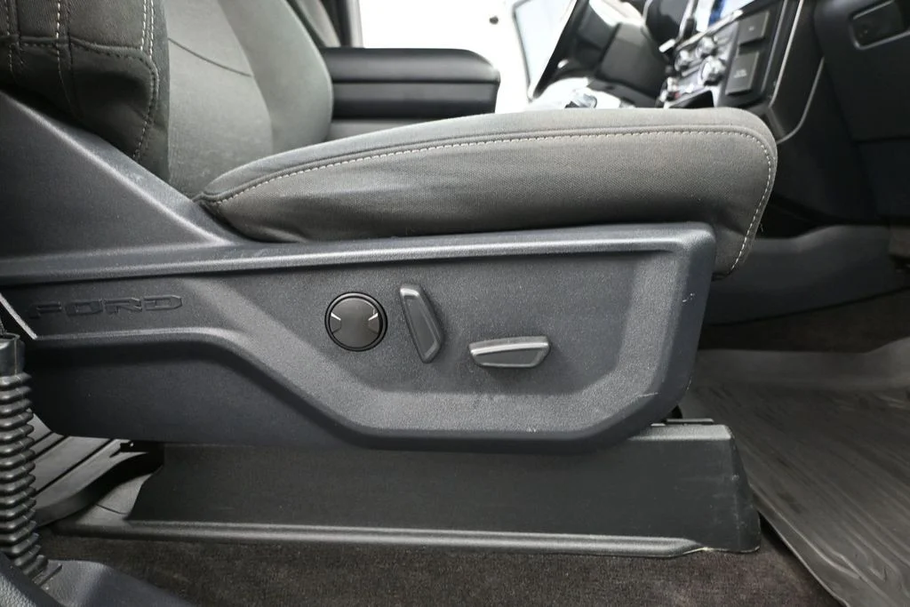 Used 2022 Silver Ford XLT image 39