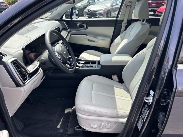 Used 2025 Gray Kia S image 22